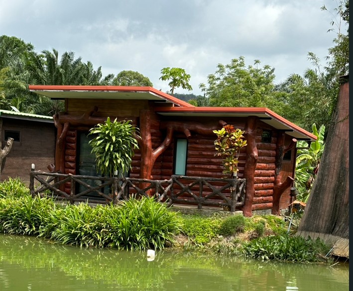 บ้านพักริมเขา Chaikao Mountainview Villa 1